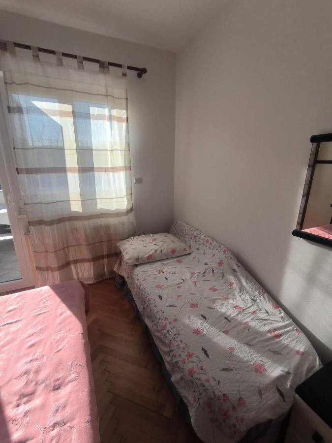 Apartman Marija Palit Exteriör bild