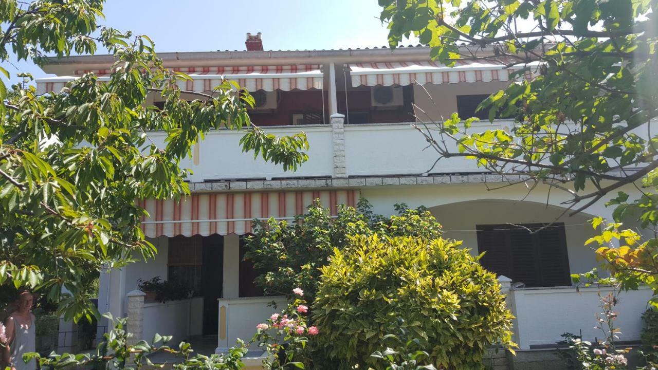Apartman Marija Palit Exteriör bild